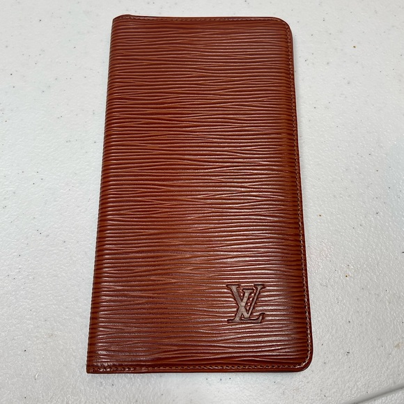 Louis Vuitton Authenticated Leather Wallet